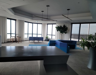 3660 N Lake Shore Drive - Photo Thumbnail 12