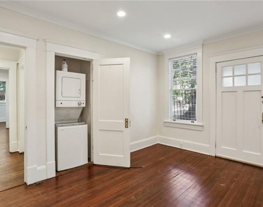 385 10th Street Ne - Photo Thumbnail 4