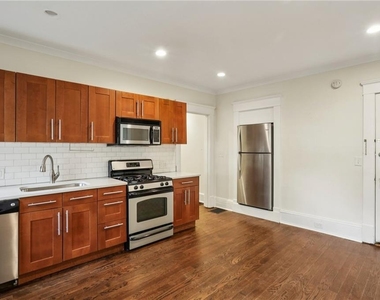 385 10th Street Ne - Photo Thumbnail 8