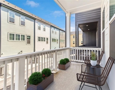 776 Metropolitan Parkway Sw - Photo Thumbnail 3