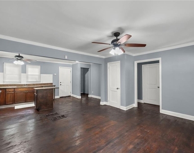 360 Betsy Avenue Sw - Photo Thumbnail 9