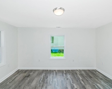 204 Mill - Photo Thumbnail 35
