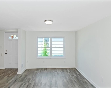 204 Mill - Photo Thumbnail 14