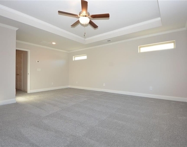 232 Hellen Valley Drive - Photo Thumbnail 21