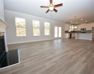 232 Hellen Valley Drive - Photo Thumbnail 11