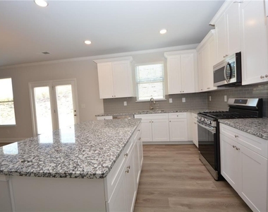 232 Hellen Valley Drive - Photo Thumbnail 16