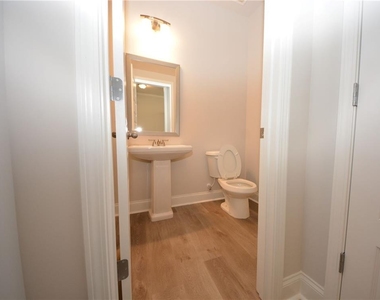232 Hellen Valley Drive - Photo Thumbnail 8