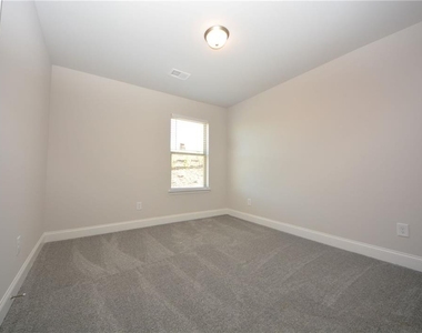 232 Hellen Valley Drive - Photo Thumbnail 25