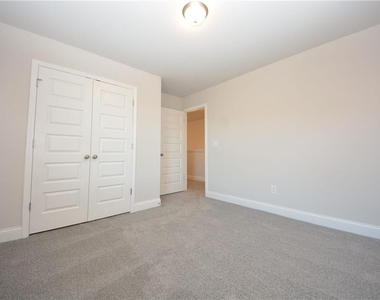 232 Hellen Valley Drive - Photo Thumbnail 33