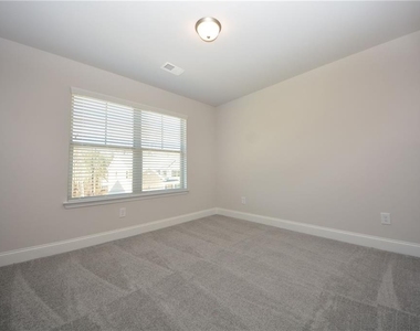 232 Hellen Valley Drive - Photo Thumbnail 36
