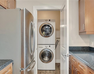 325 E Paces Ferry Road Ne - Photo Thumbnail 5