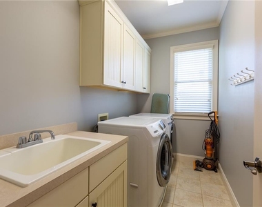 2360 Manor Creek Court - Photo Thumbnail 41