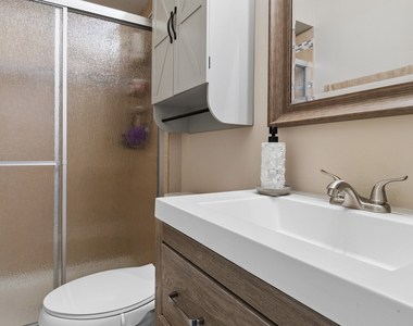 407 Greenfield Road - Photo Thumbnail 17