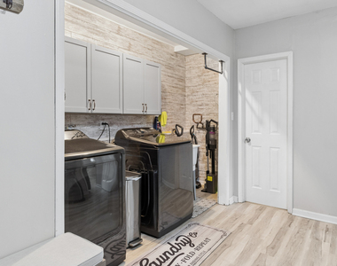 407 Greenfield Road - Photo Thumbnail 11