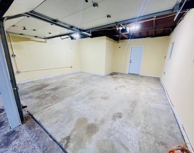 2930 Dundee Road - Photo Thumbnail 17