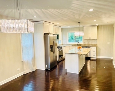 2930 Dundee Road - Photo Thumbnail 2