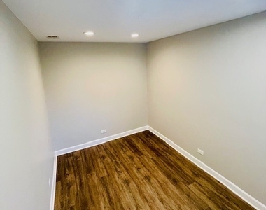 2930 Dundee Road - Photo Thumbnail 15