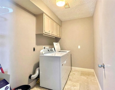 3023 Sam Houston Drive - Photo Thumbnail 27