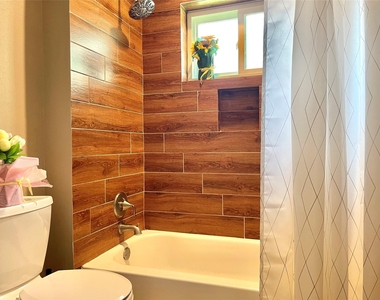 3023 Sam Houston Drive - Photo Thumbnail 18