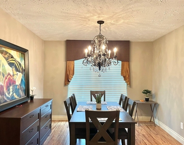 3023 Sam Houston Drive - Photo Thumbnail 8