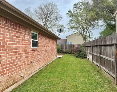 3023 Sam Houston Drive - Photo Thumbnail 29