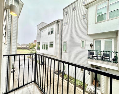 5815 Fairdale Lane - Photo Thumbnail 9