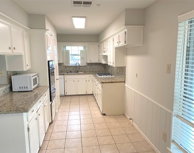 22303 N Fork Drive - Photo Thumbnail 7