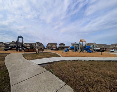 6569 Jewel Stone Lane - Photo Thumbnail 18