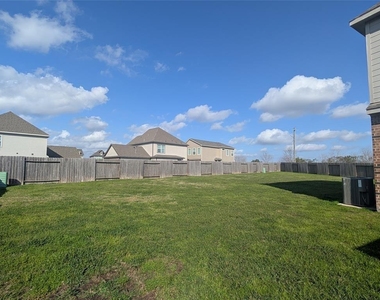 6569 Jewel Stone Lane - Photo Thumbnail 17