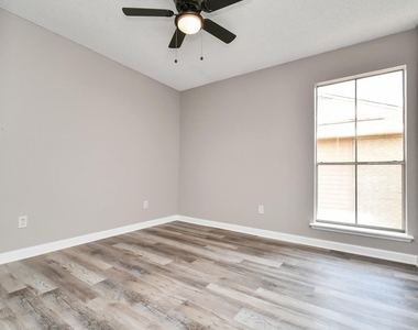 1505 Ward Road - Photo Thumbnail 13