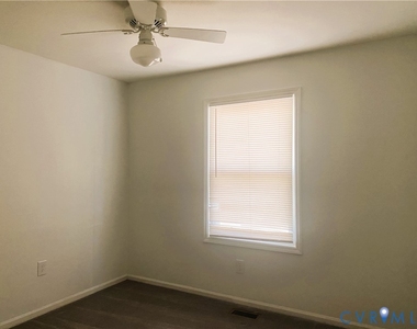 6009 Noranda Drive - Photo Thumbnail 8