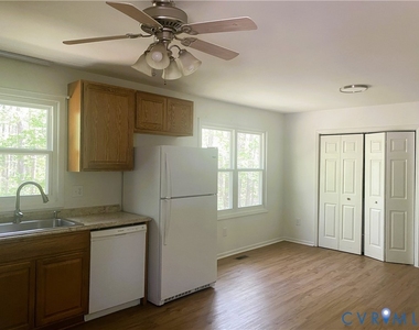 6009 Noranda Drive - Photo Thumbnail 4