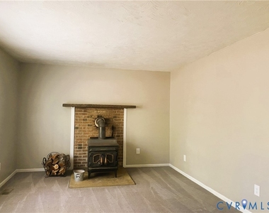 6009 Noranda Drive - Photo Thumbnail 6