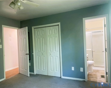 6009 Noranda Drive - Photo Thumbnail 10