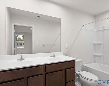 5724 Bison Ford Drive - Photo Thumbnail 12