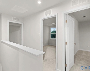 5724 Bison Ford Drive - Photo Thumbnail 8