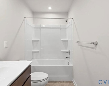 5724 Bison Ford Drive - Photo Thumbnail 13