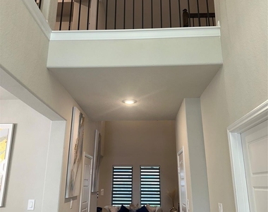 1617 Darwin Cedar Drive - Photo Thumbnail 9