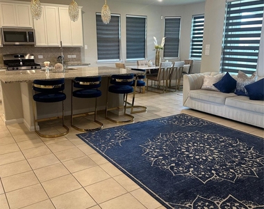 1617 Darwin Cedar Drive - Photo Thumbnail 11