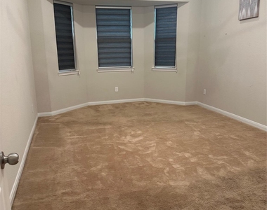 1617 Darwin Cedar Drive - Photo Thumbnail 35
