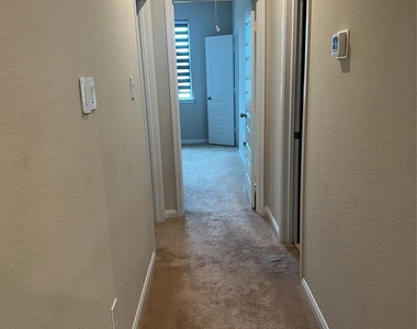 1617 Darwin Cedar Drive - Photo Thumbnail 48