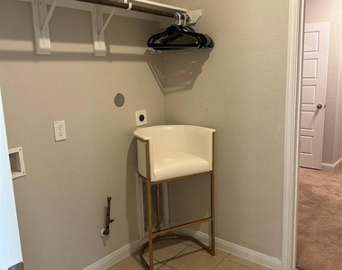 1617 Darwin Cedar Drive - Photo Thumbnail 34