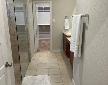 1617 Darwin Cedar Drive - Photo Thumbnail 26