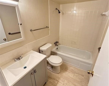 2828 Jackson Street - Photo Thumbnail 7