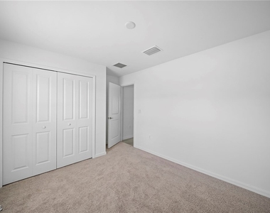 2815 24th Street W - Photo Thumbnail 17