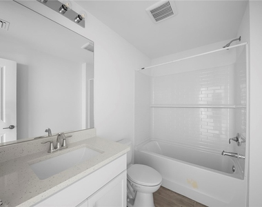 2815 24th Street W - Photo Thumbnail 15
