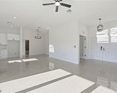 2105 Ne 1st Avenue - Photo Thumbnail 29