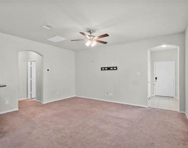 13427 Hawick Terrace Lane - Photo Thumbnail 9