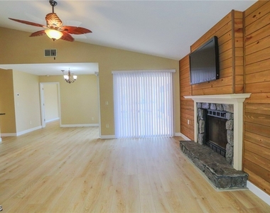 6250 Timberwood Circle - Photo Thumbnail 3