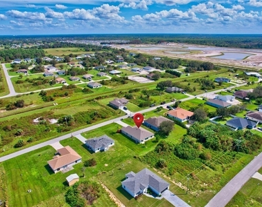 418 Pickford Avenue - Photo Thumbnail 17